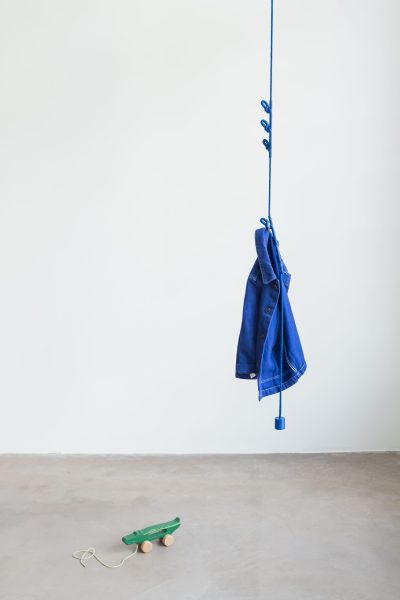 urskas-knotted-coat-rack-royal-blue